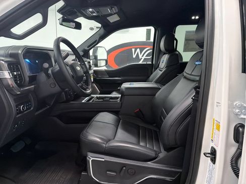 New 2026 Ford F250 Platinum w/ FX4 Off-Road Package AWD/4WD image 10