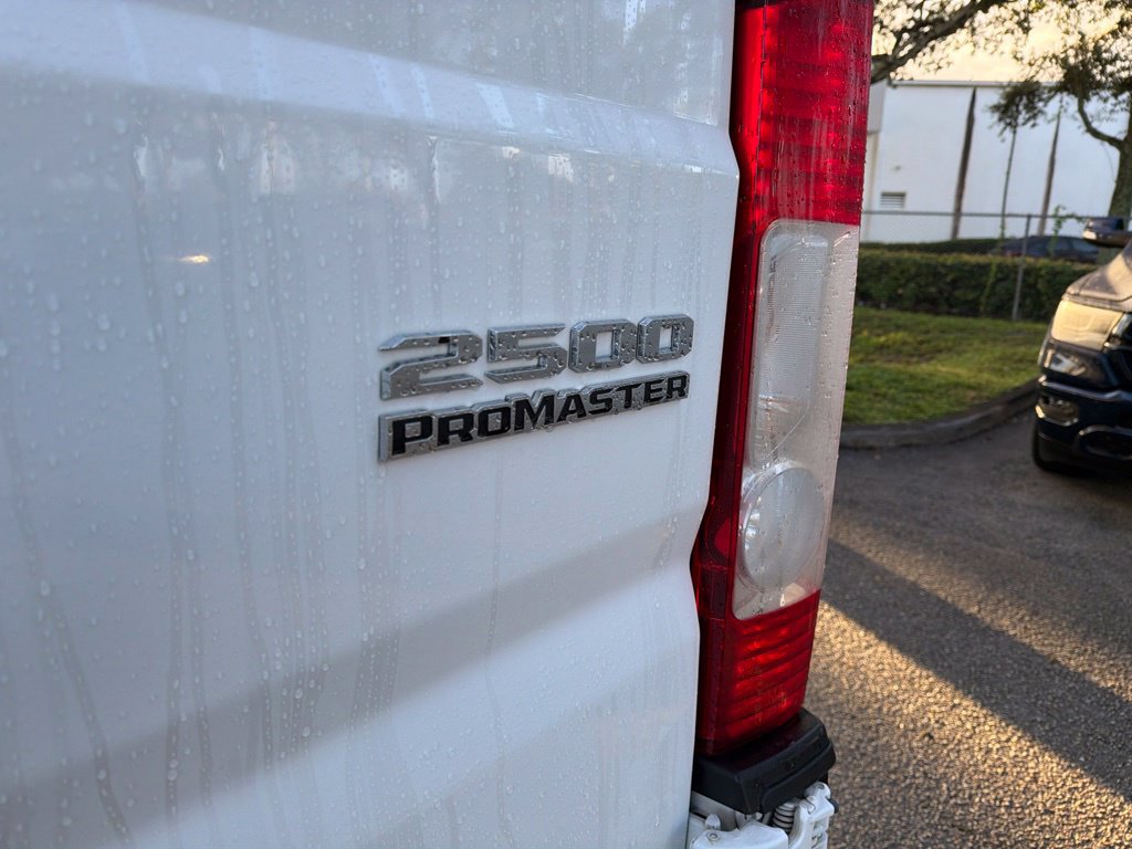 Used 2025 RAM ProMaster 2500 w/ Convenience Group FWD image 17