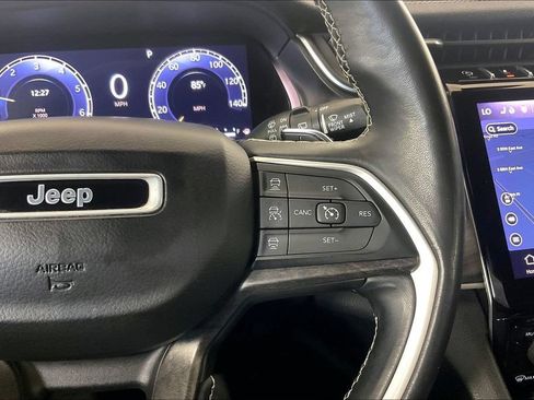 Used 2021 Jeep Grand Cherokee L Limited AWD/4WD image 23