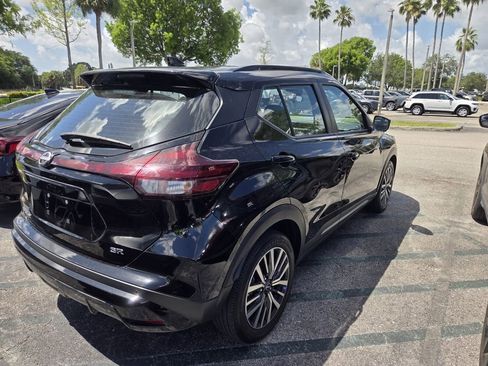 Used 2024 Nissan Kicks SR FWD image 5