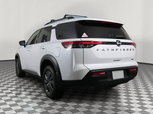 New 2026 Nissan Pathfinder SV image 3