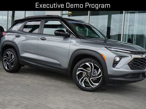 Used 2026 Chevrolet TrailBlazer RS w/ Convenience Package AWD/4WD image 1