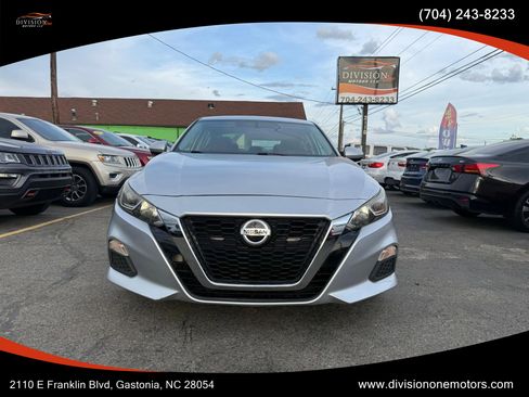 Used 2020 Nissan Altima 2.5 S FWD image 2