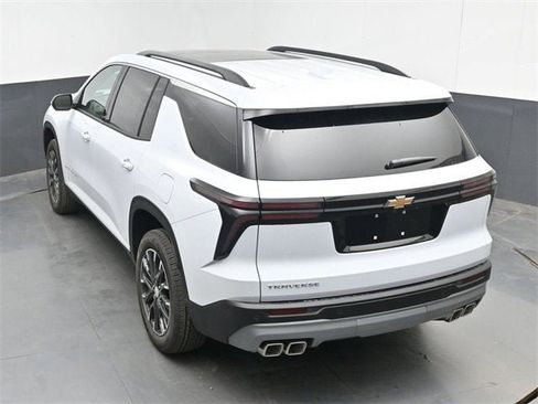 New 2026 Chevrolet Traverse LT image 39
