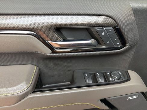 Used 2023 Chevrolet Silverado 1500 ZR2 w/ Technology Package image 23