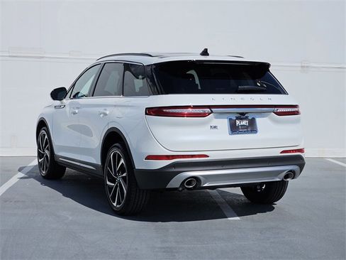 New 2026 Lincoln Corsair Reserve image 5