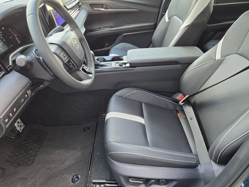 New 2026 Toyota Camry SE w/ Convenience Package FWD image 9