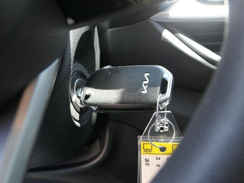 Used 2023 Kia Forte LXS w/ LXS Technology Package FWD image 16