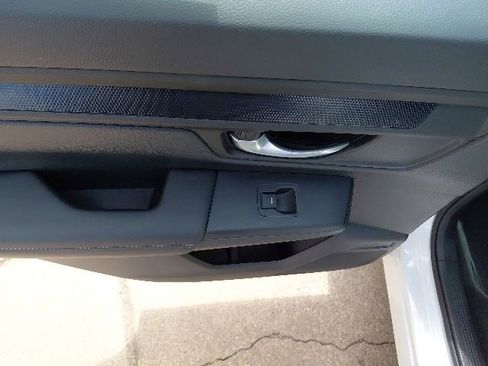 Used 2023 Honda CR-V LX image 29