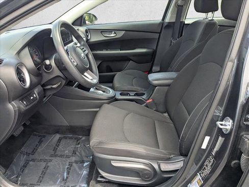 Used 2020 Kia Forte LXS FWD image 15
