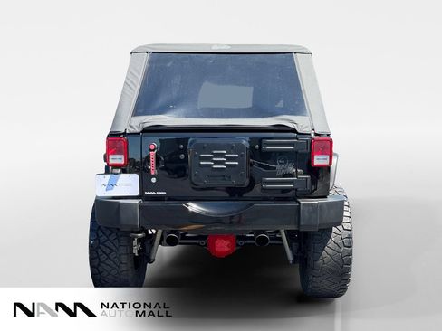 Used 2017 Jeep Wrangler Unlimited Sport AWD/4WD image 4