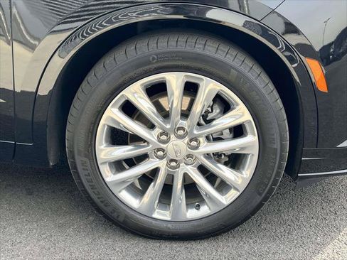 Used 2023 Cadillac XT6 Premium Luxury w/ LPO, Floor Liner Package AWD/4WD image 9