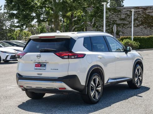 Used 2023 Nissan Rogue Platinum w/ Platinum Premium Package FWD image 9