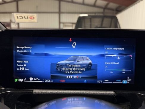 Used 2025 Mercedes-Benz GLA 250 4MATIC image 13