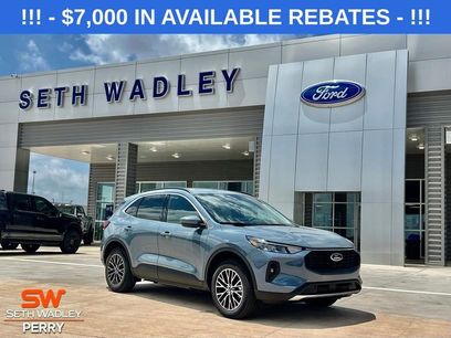 New 2025 Ford Escape SE