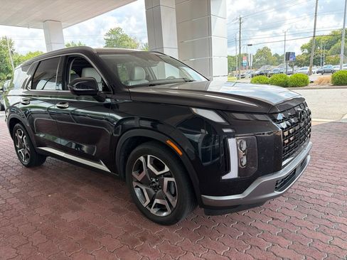 Used 2024 Hyundai Palisade Limited FWD image 4