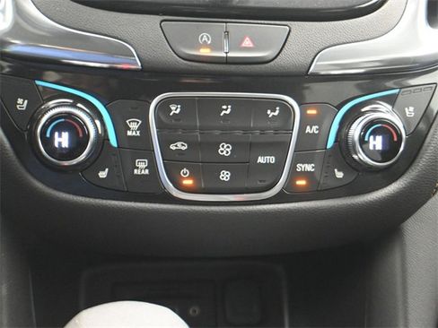 Used 2024 Chevrolet Equinox Premier image 19