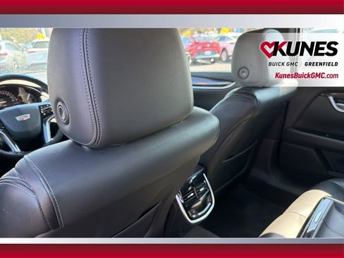 Used 2017 Cadillac XTS Luxury image 33