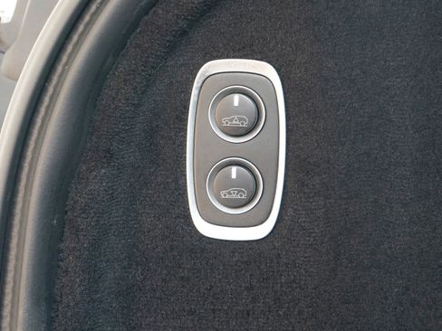 Used 2021 Aston Martin DBX image 39