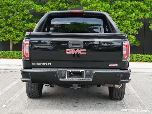 Used 2017 GMC Sierra 1500 SLT w/ All Terrain X Package AWD/4WD image 5