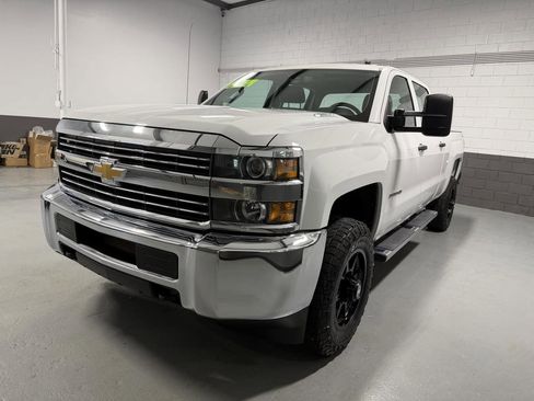 Used 2015 Chevrolet Silverado 3500 W/T image 10