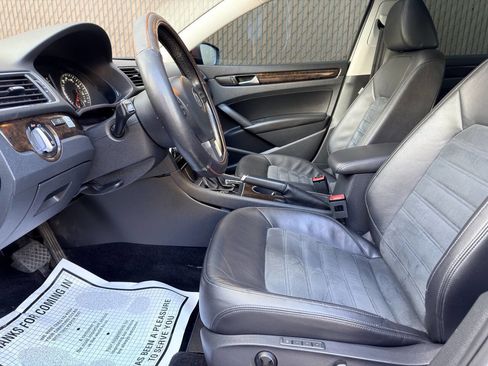 Used 2014 Volkswagen Passat TDI SEL Premium image 9