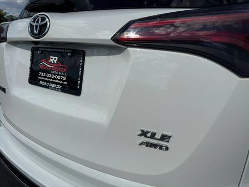 Used 2018 Toyota RAV4 XLE AWD/4WD image 63