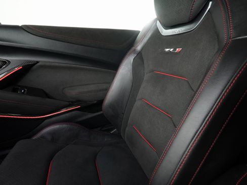 Used 2024 Chevrolet Camaro ZL1 image 30