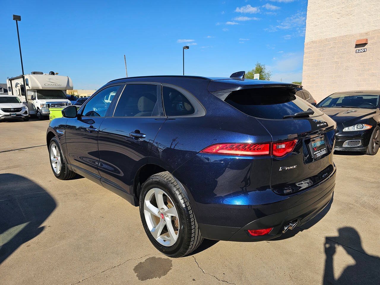 Used 2017 Jaguar F-PACE Premium AWD/4WD image 6
