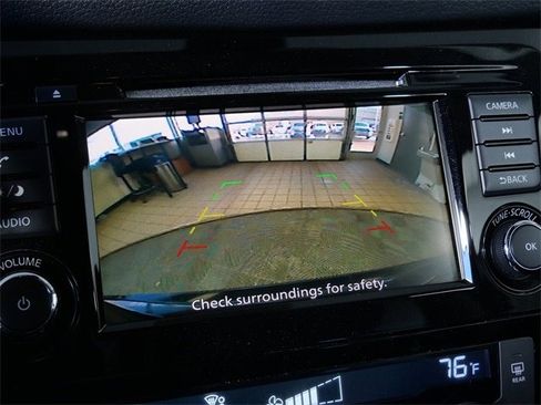 Used 2019 Nissan Rogue SV image 22