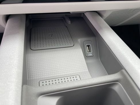 New 2025 Hyundai Ioniq 6 SEL image 28