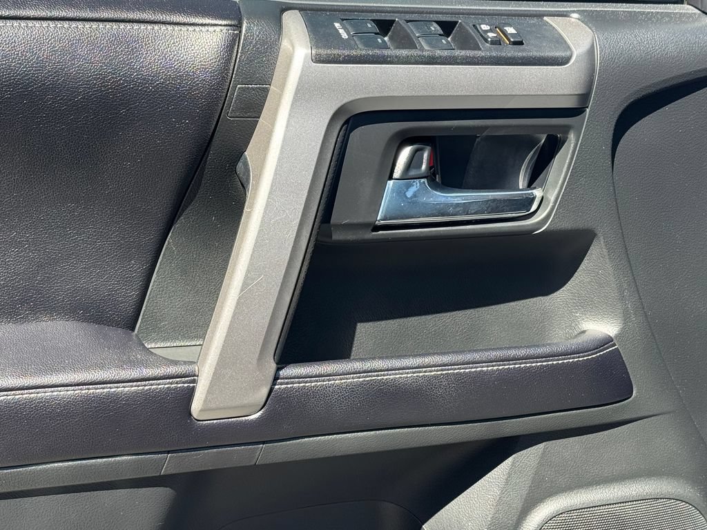 Used 2017 Toyota 4Runner SR5 Premium AWD/4WD image 18