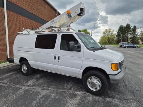 Used 2007 Ford E-350 and Econoline 350 Super Duty RWD image 3