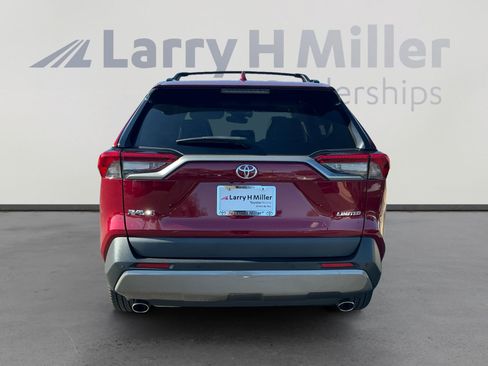 Certified 2021 Toyota RAV4 Limited FWD image 4
