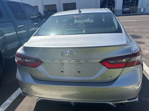 Used 2023 Toyota Camry SE image 5