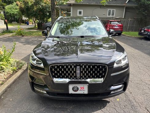 Used 2021 Lincoln Aviator Grand Touring w/ Equipment Group 301A AWD/4WD image 8