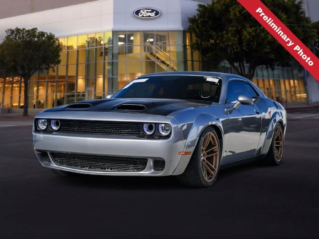 Used 2016 Dodge Challenger R/T Plus RWD image 1