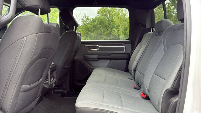 Used 2021 RAM 1500 4x4 Crew Cab image 27