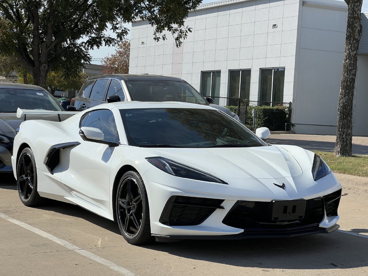 Used 2024 Chevrolet Corvette Stingray Coupe w/ Z51 Performance Package RWD image 1