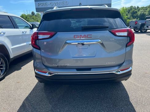 Used 2023 GMC Terrain SLT w/ Tech Package AWD/4WD image 4