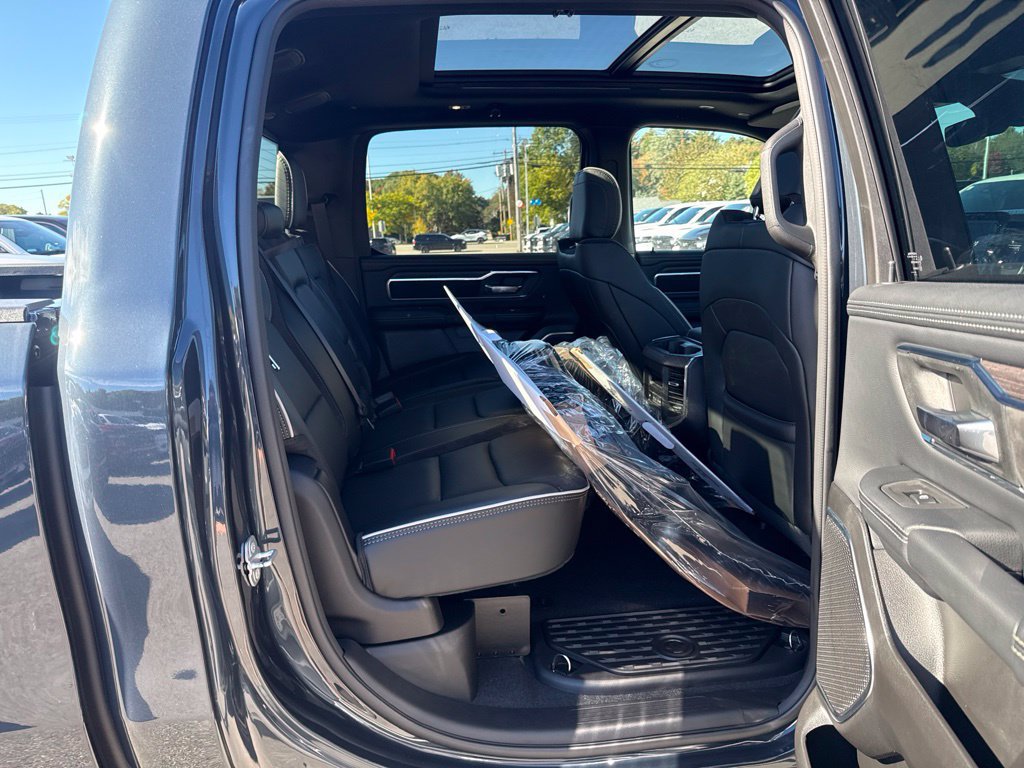 New 2027 RAM 1500 Laramie AWD/4WD image 25