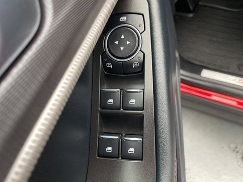 Used 2025 Ford Explorer ST-Line image 20