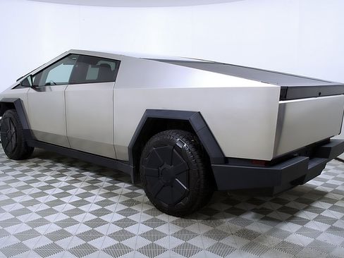 Used 2024 Tesla Cybertruck Cyberbeast image 9