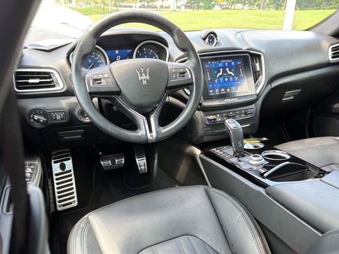 Used 2019 Maserati Ghibli S GranLusso AWD/4WD image 19