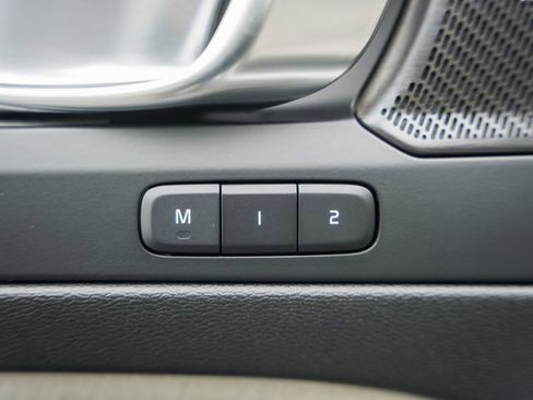 New 2026 Volvo XC40 B5 Ultra w/ Protection Package Premier image 41