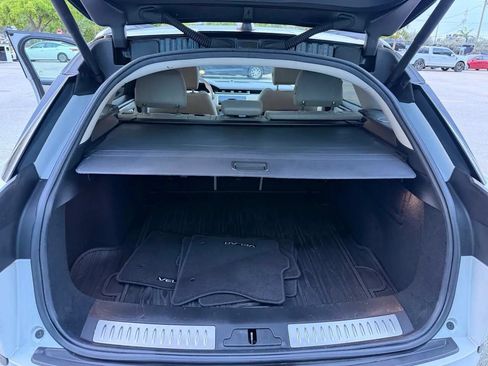 Used 2018 Land Rover Range Rover Velar R-Dynamic SE AWD/4WD image 35