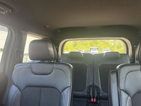 Used 2022 Jeep Grand Cherokee L Laredo image 24