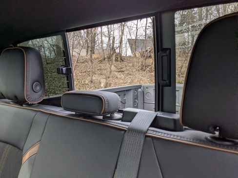 New 2026 GMC Canyon AT4 image 32