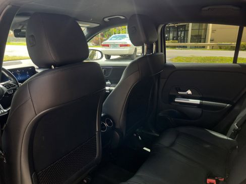 Used 2025 Mercedes-Benz GLA 250 image 27