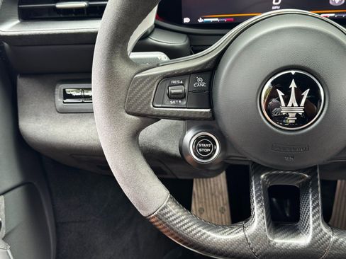 Used 2022 Maserati MC20 Coupe image 28